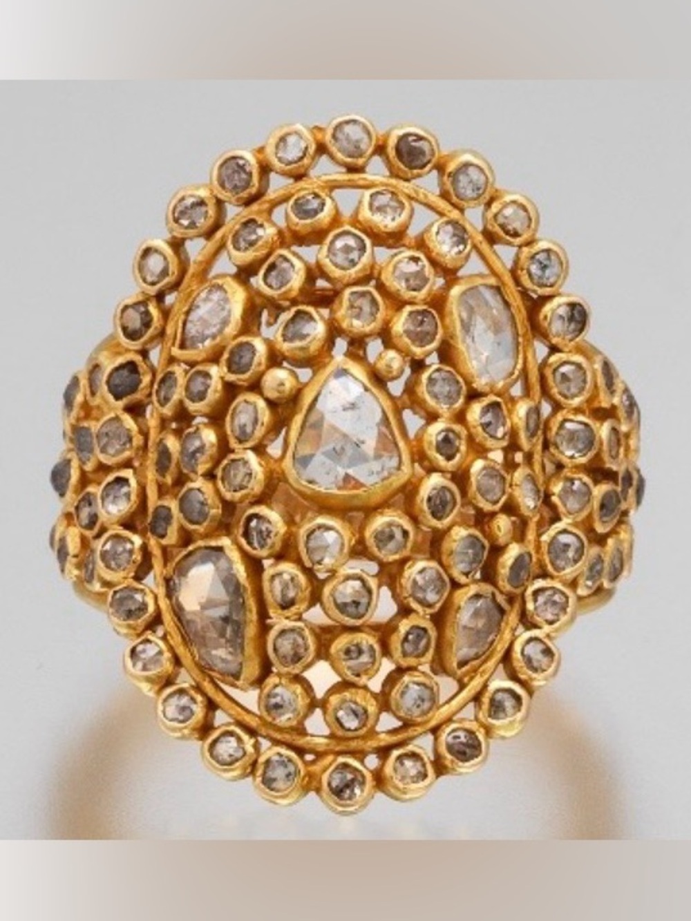 18k Gold Handmade Antique Polki Ring With iIregular Cut Diamonds.